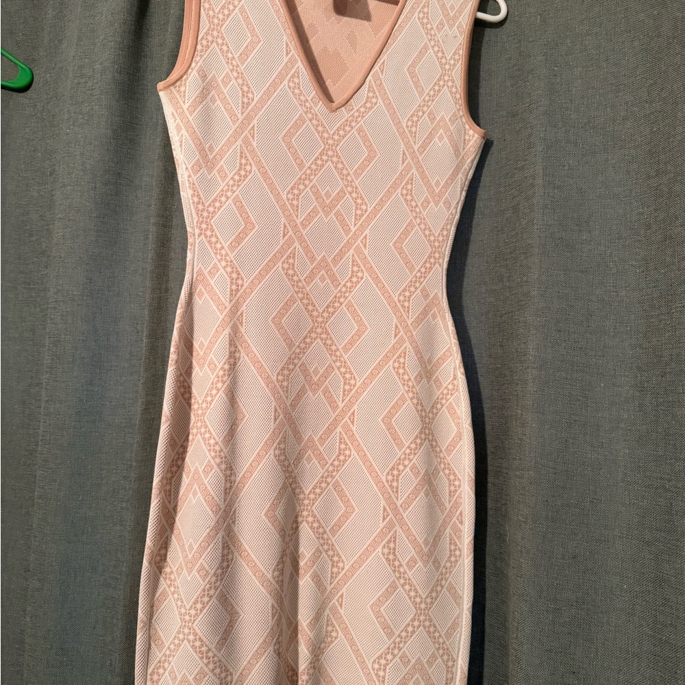 Cream Midi Sheath Dress with V-Neck Sleeveless Design for Cocktail
